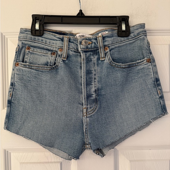 REDONE High Rise Stove Pipe Straight Leg Unfinished Hem Women’s Shorts Size 26 - Picture 3 of 15